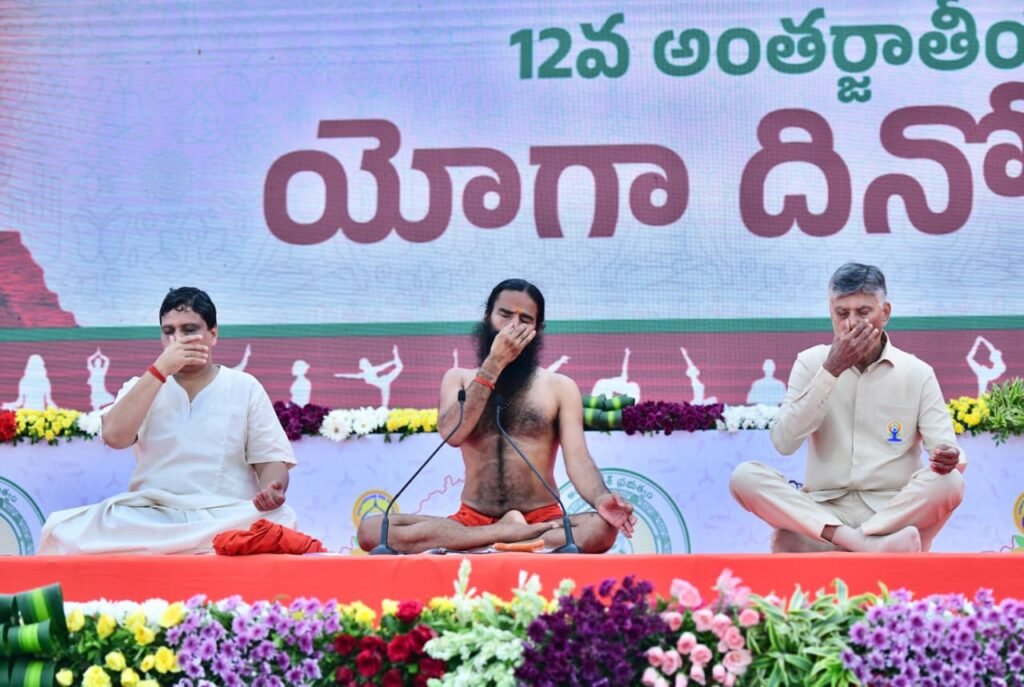 గ్రామ గ్రామాన యోగా మందిరాలు