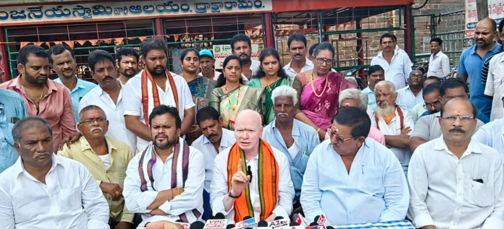 ద్రాక్షారామం ప్రసన్నాంజనేయ స్వామి ఆలయం ఎండోమెంట్ విలీన నోటీసులపై పిల్లి సుభాష్ చంద్రబోస్ నిలదీత