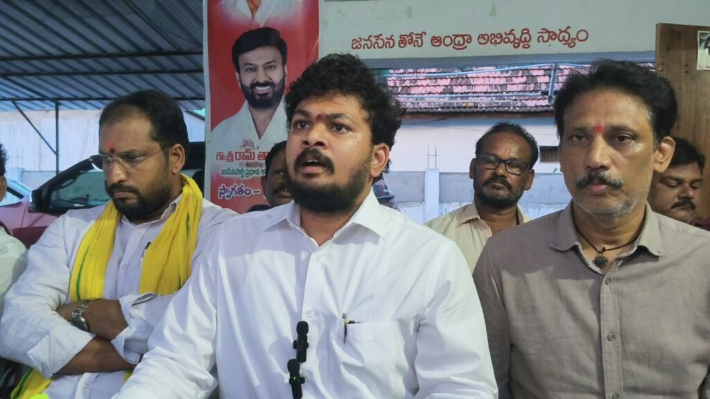 ప్రసన్నాంజనేయ స్వామి ఆలయంపై వైసీపీ కుల రాజకీయాలు